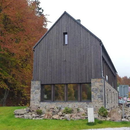 公寓式酒店 克拉克诺索瓦迪尔纳“木屋”酒店