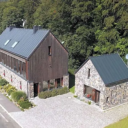 Krakonošova Dílna Woodhaus 4*